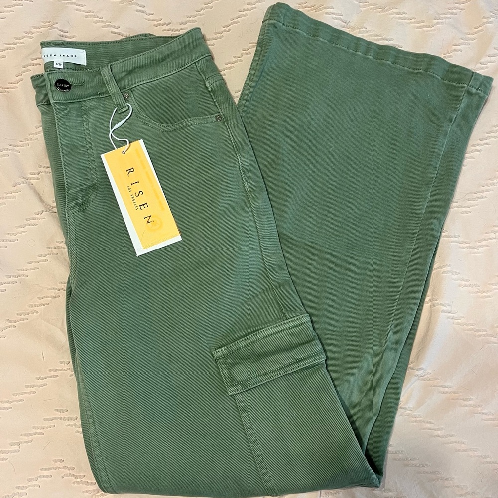 Women's Risen Cargo Jeans